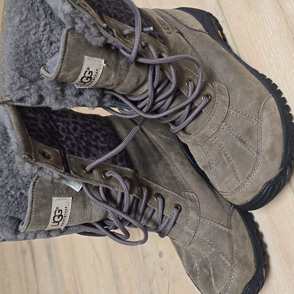 Ugg rain/snow boots
